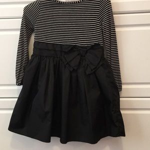 Girl’s size 5t dress